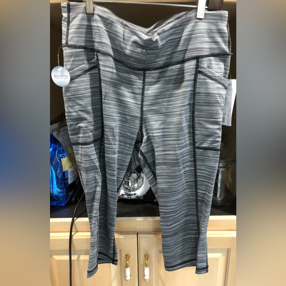 NWT Jockey Grey Stripe Exercise Capri Pant Sz. XL